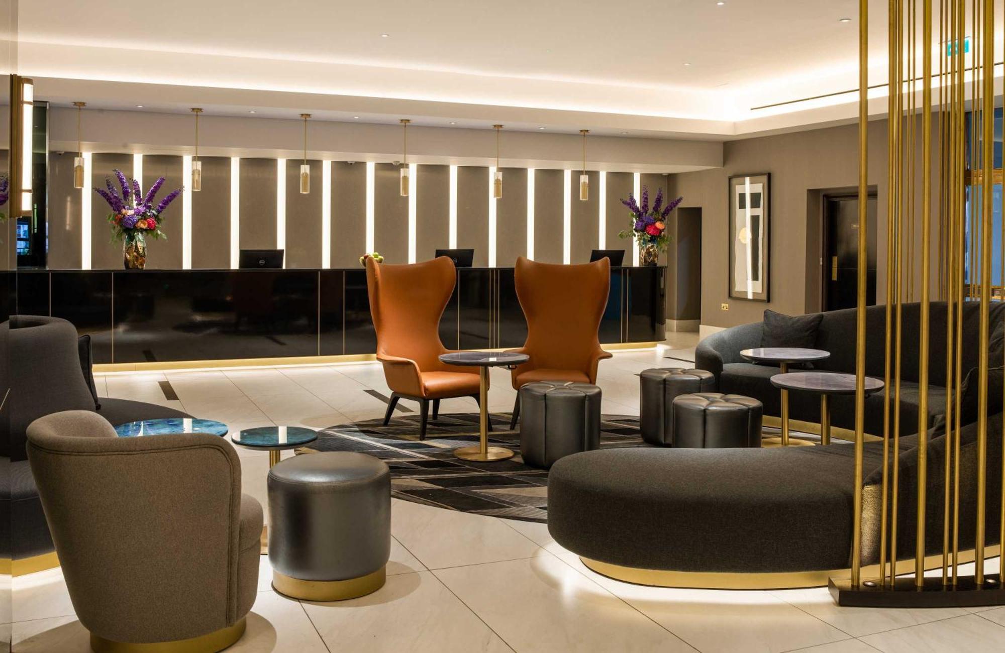 Strand Palace Londres Exterior foto Reception area