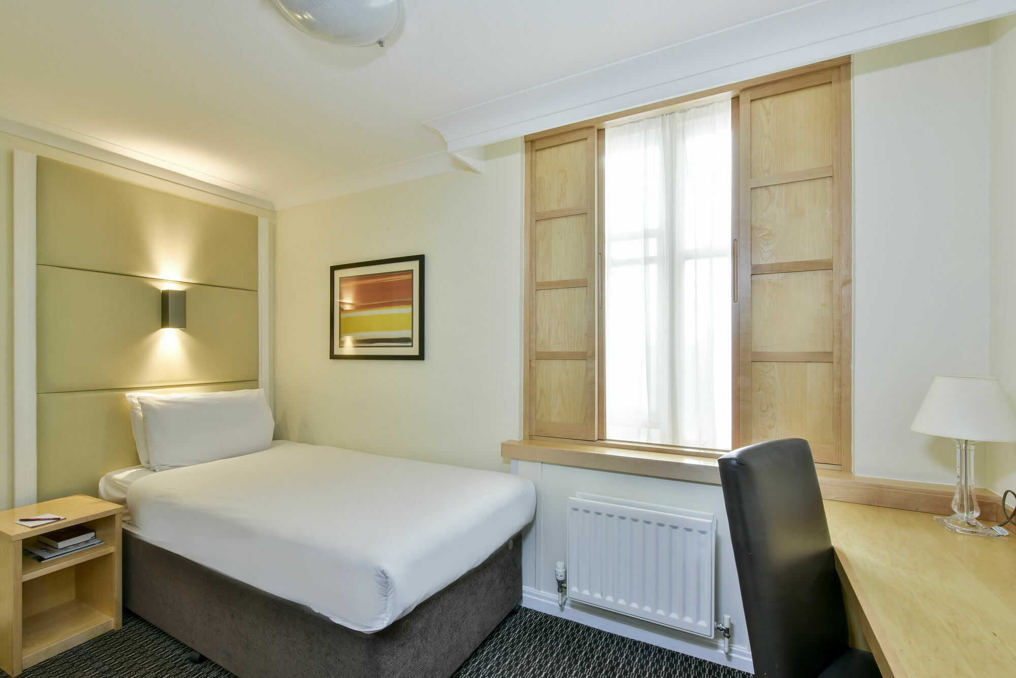 Strand Palace Londres Exterior foto A single room at the hotel